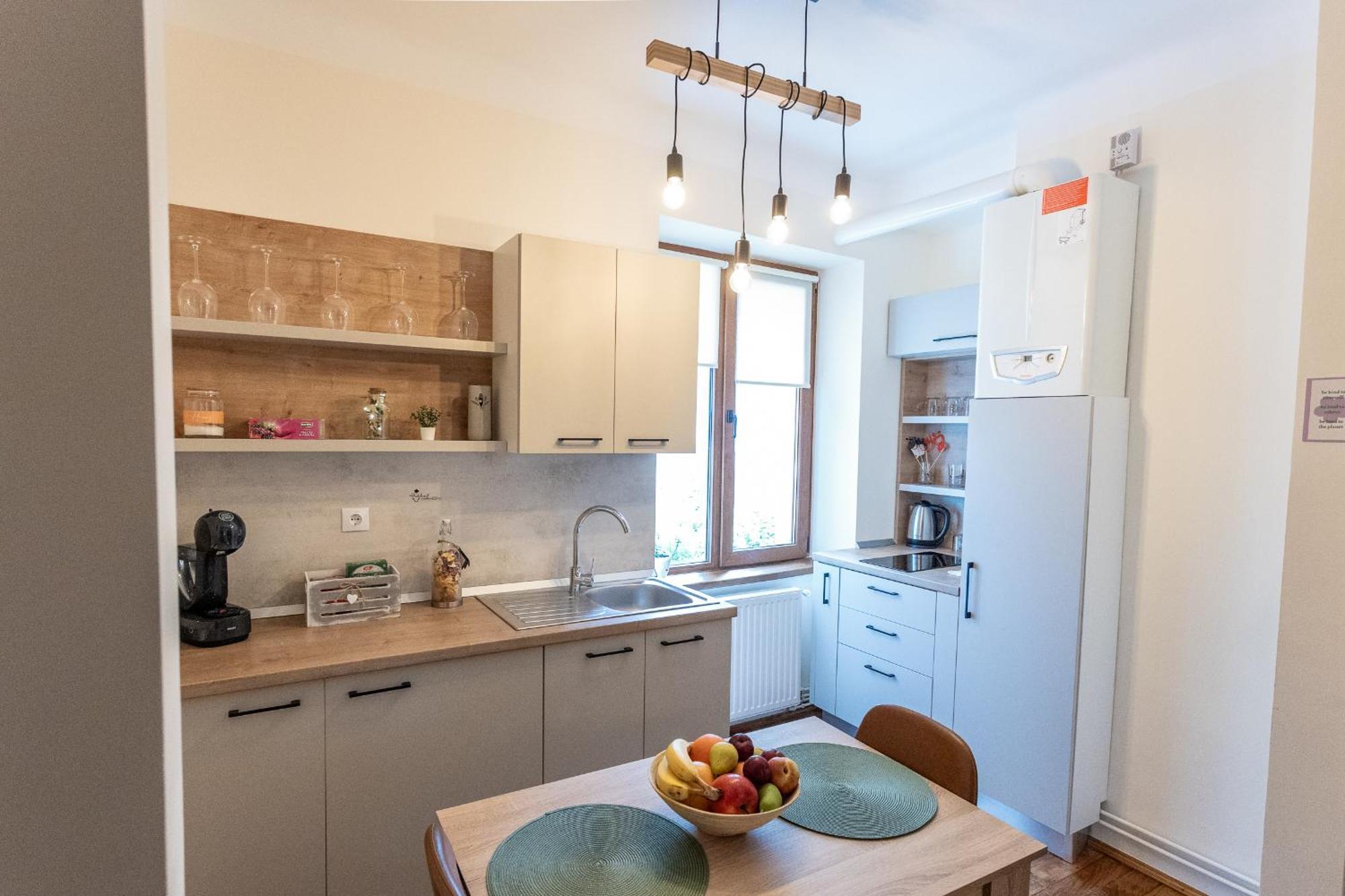 Supreme Deer Appartement Braşov Buitenkant foto
