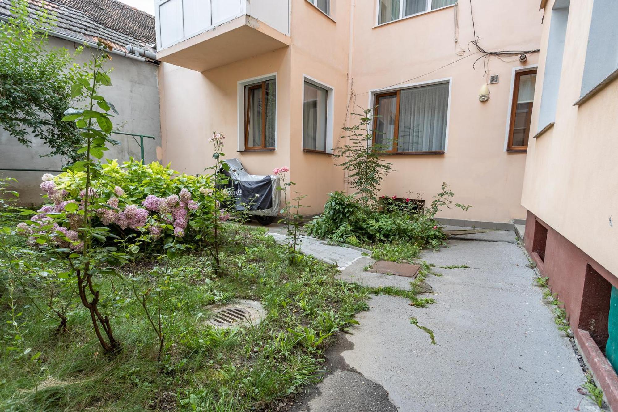 Supreme Deer Appartement Braşov Buitenkant foto